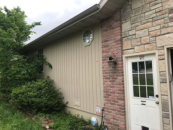 3rd image of 455 Plaza Dr