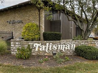 429 W 104th St APT A, Kansas City, MO 64114