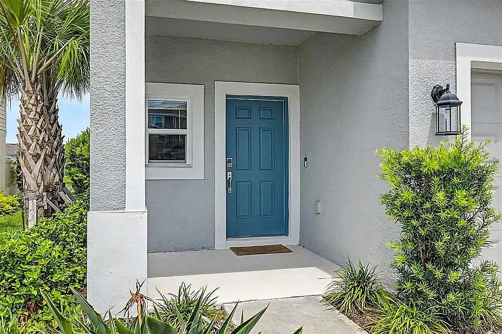 3 bed, 2.5 bath, 1555 sqft, $2,200 — Photo 3