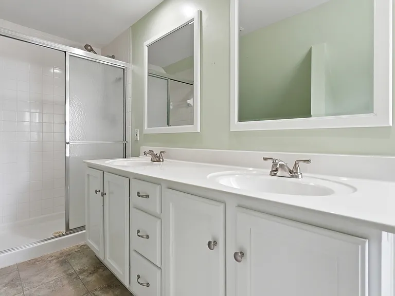 8330 Wexford Ave — Photo 5