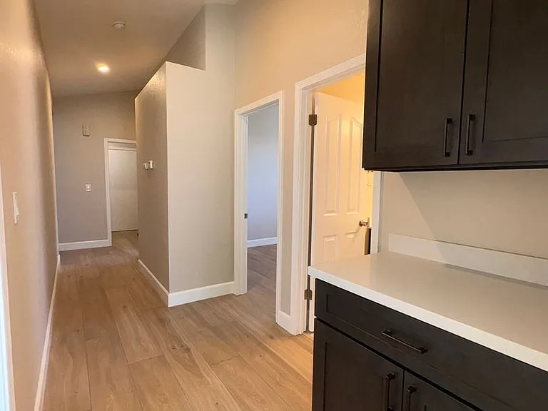 798 Shannon Dr — Photo 22