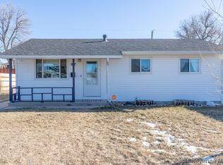 927 Stevens Dr, Cheyenne, WY 82001