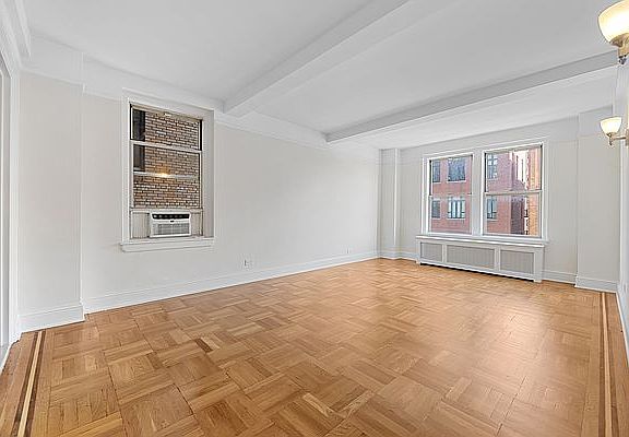 4th image of 520 Amsterdam Ave #15D