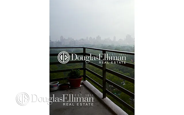 Rented by Douglas Elliman | media 16