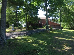 100 Bluestone Rdg, Hurley, NY 12443
