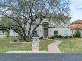 9 Sunview Rd, The Hills, TX 78738