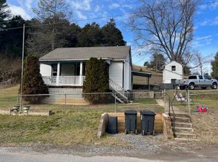 714 Penn Hollow Rd, Buchanan, VA 24066