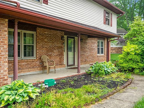 4th image of 9788 Rose Arbor Dr