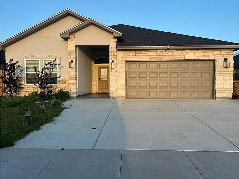 4006 Talbot Dr — Photo 1