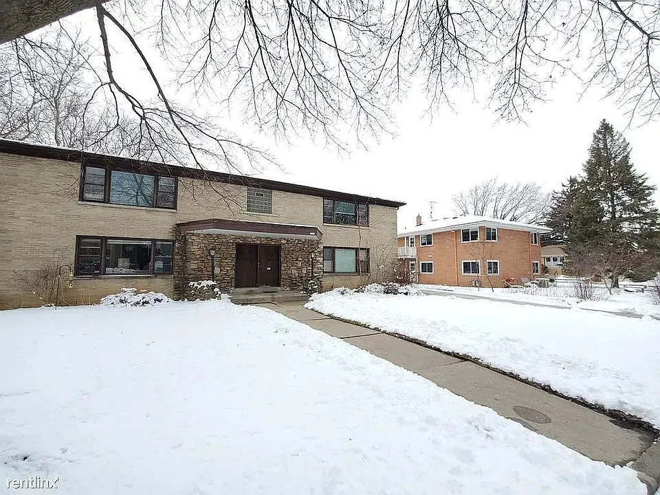 3309 N Dousman St #3