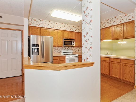 5th image of 2260 S Grace St APT 304