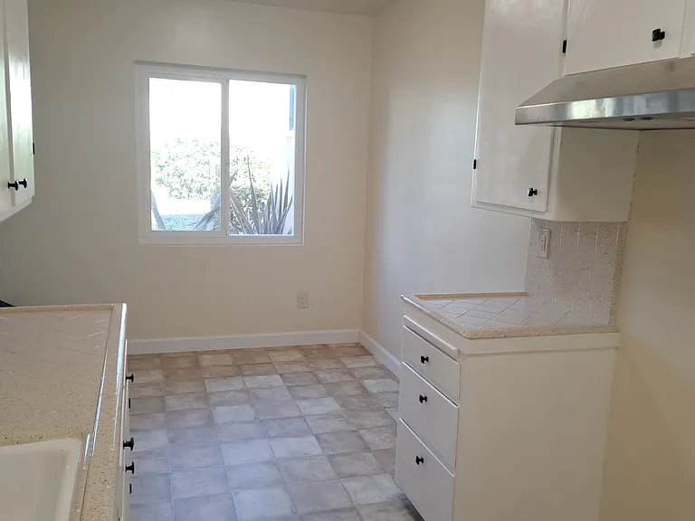 111 E Hammel St — Photo 2