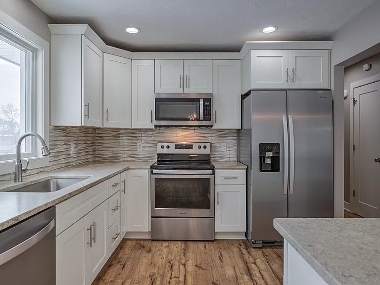 13511 Schirra St — Photo 8