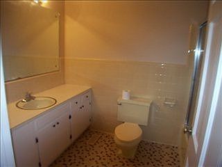 4th image of 2608 Burtus Dr