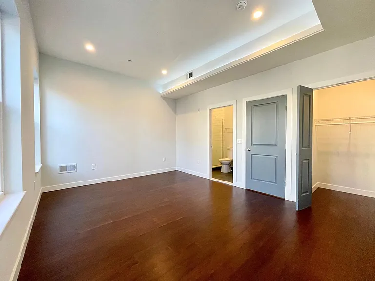 1337 N Franklin St #2-1 — Photo 11
