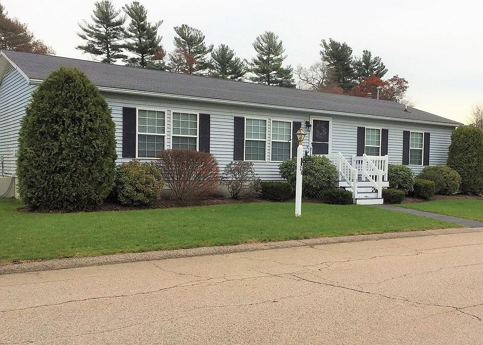 1st image of 28 Fieldwood Dr