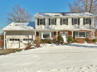 1946 Glenrock St, Yorktown Heights, NY 10598