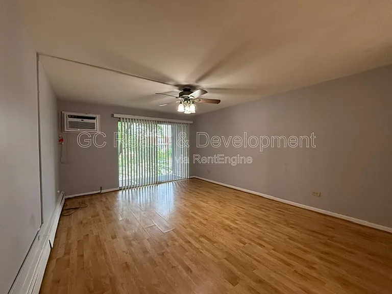 1180 Meadow Ln #206 — Photo 3