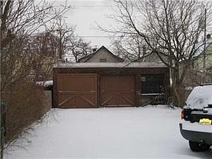 2nd image of 42 Huetter Ave