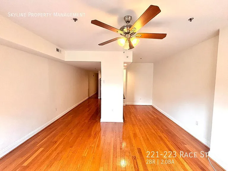 221-223 Race St #5 — Photo 2