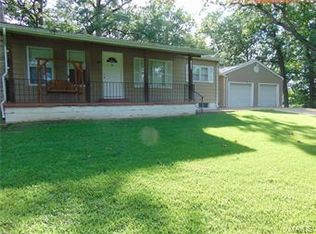 1020 Windes Dr, Festus, MO 63028