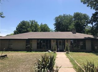 401 Suzzane Rd, Pflugerville, TX 78660