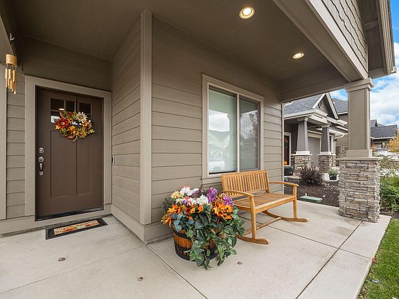 2nd image of 20605 SE Gemstone Ave