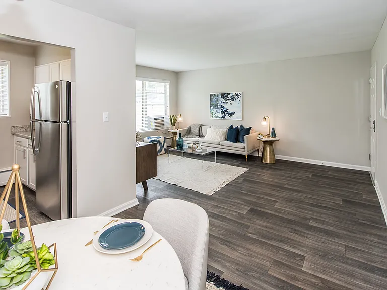Spacious Living Area | Apartment Homes for rent in Adelphi, MD | The Gallery on New Hampshire