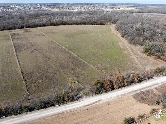 2nd image of 5215 County Road 277