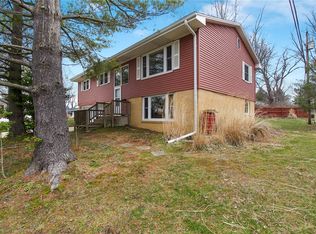 507 Ashby Dr, Charleston, IL