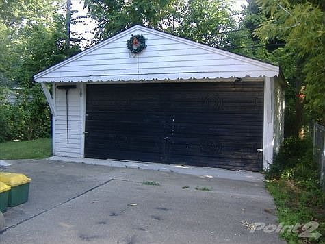 Building Photo 4