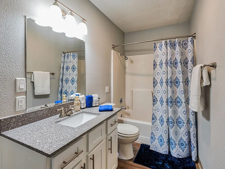Sterling Pointe — Photo 36
