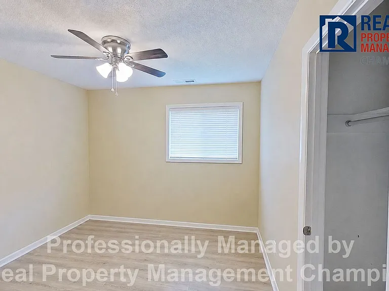101 N Glen Ct — Photo 15