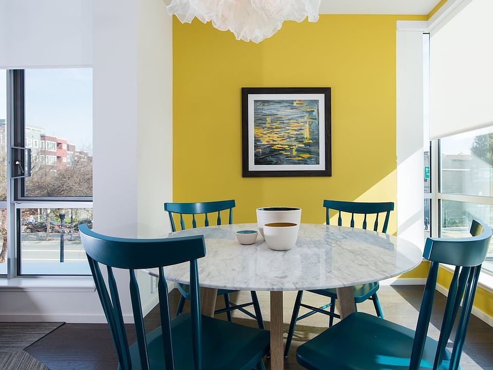 Signature Two Bedroom Dining