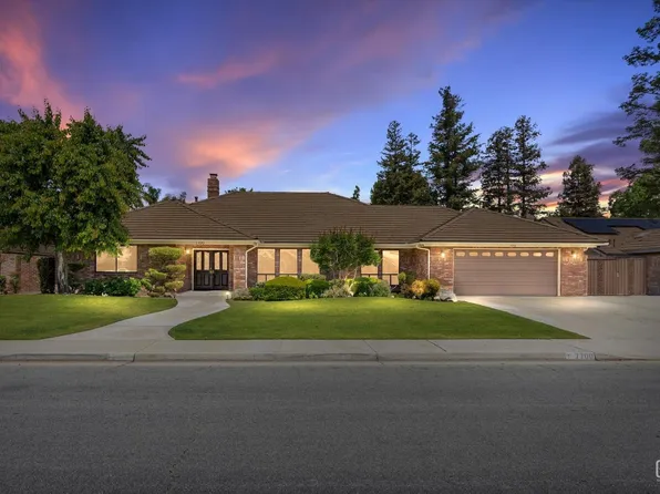 7700 Avenida Valedor, Bakersfield, CA 93309