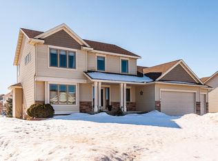 2028 Fieldstone Rd SW, Rochester, MN 55902