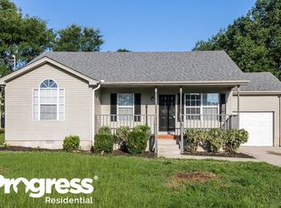 313 Pine Ridge Ln, La Vergne, TN 37086