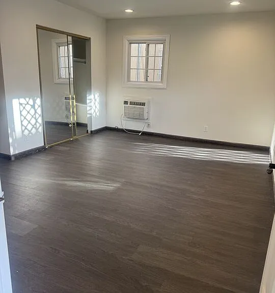 133 S Crescent Dr #5 — Photo 7