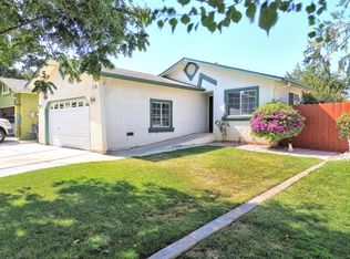 195 Brook Hollow Dr, Patterson, CA 95363