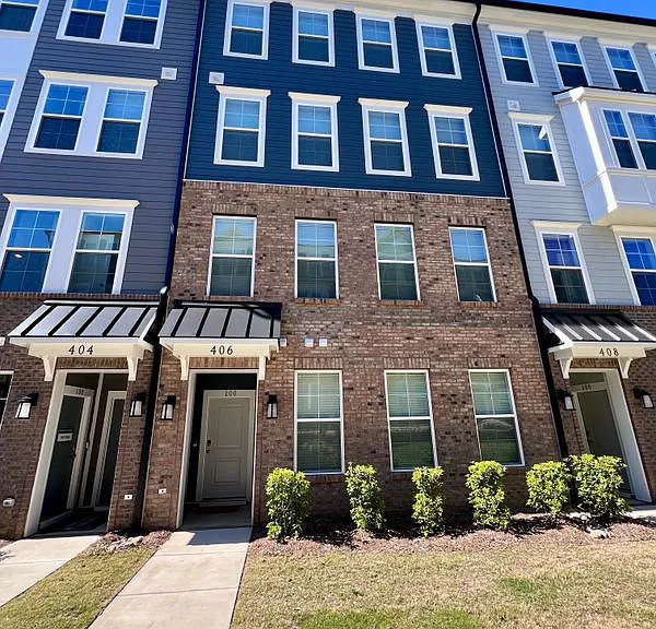 406 Gaston Park Ln #100 — Photo 1