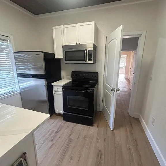 1031 Neville Ave — Photo 16