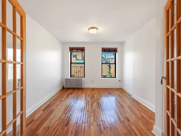 241 Mulberry Street image 2 of 5