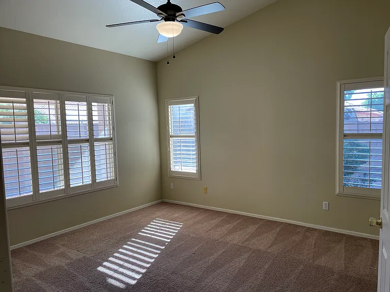 8949 W Kathleen Rd — Photo 8
