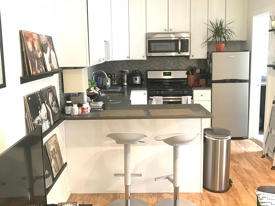 1st image of 2834 W Palmer St #7
