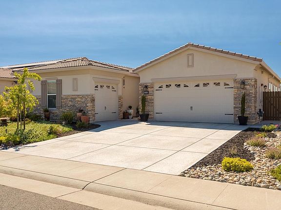2nd image of 2208 Gemstone Ln