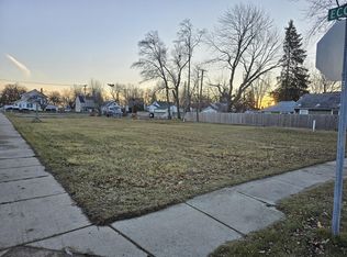 210 Ecorse Rd, Ypsilanti, MI 48198