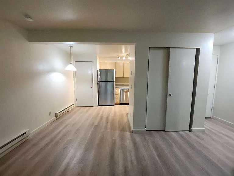 49 NE Torval Canyon Rd #17 — Photo 4