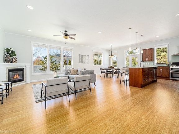 5th image of 24920 E Pine Point Ct