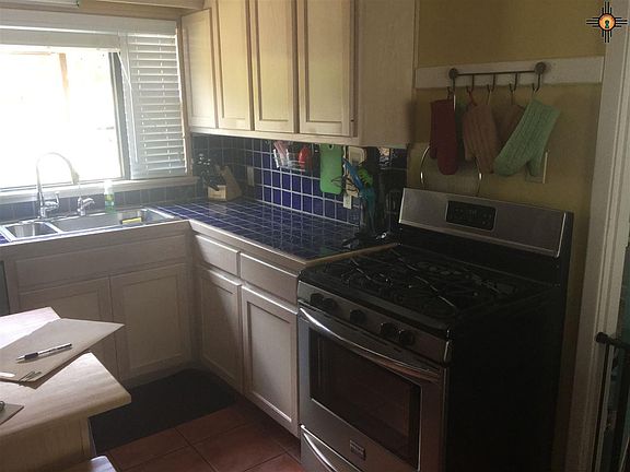 4th image of 233 Colorado Dr