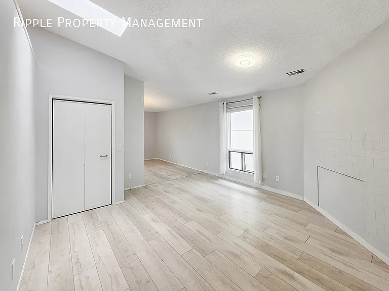 4534B Stanley Rd SW #UPPER — Photo 6